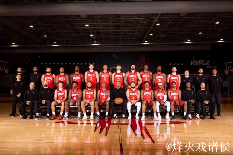 火箭全员备战！社媒发布球员赛前热身精彩花絮